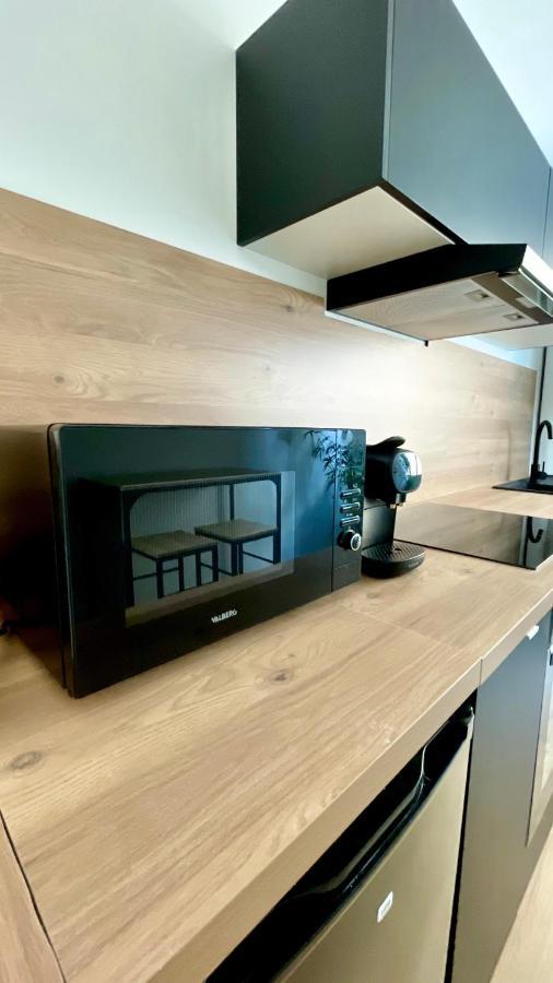 La Douceur Roannaise - Parking Prive Proche Gare Apartment Roanne Bagian luar foto